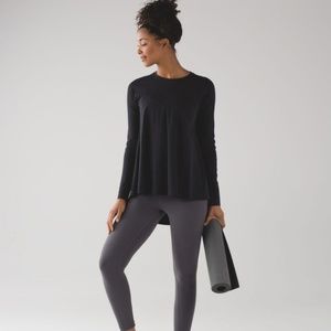 Lululemon acadia longsleeve